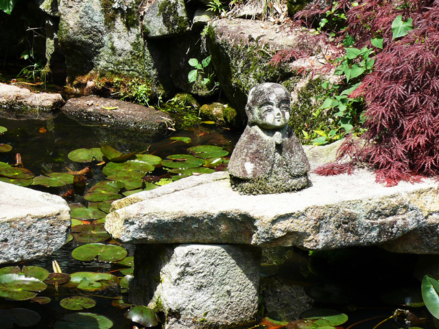 頼久寺小庭のお地蔵様