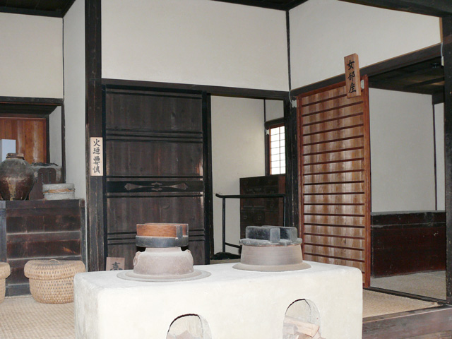折井家奥