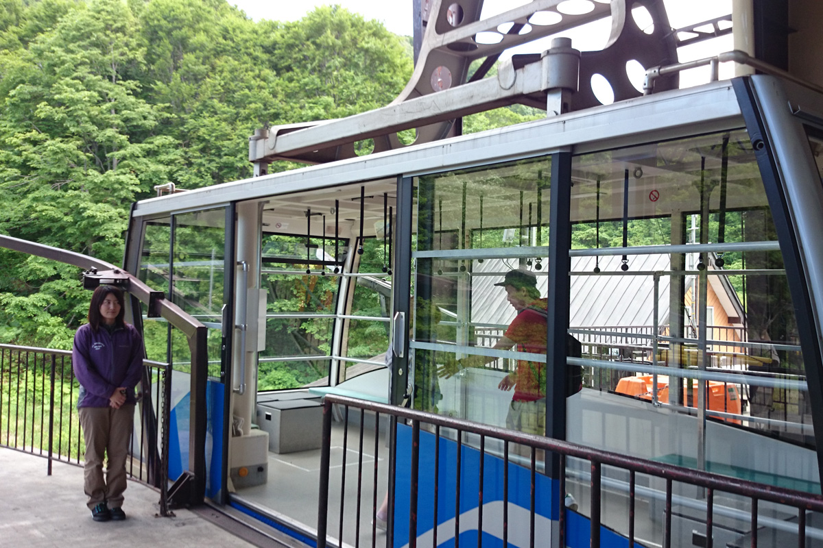山麓駅