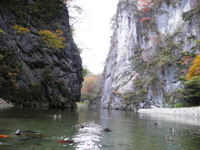 壮夫岩少婦岩