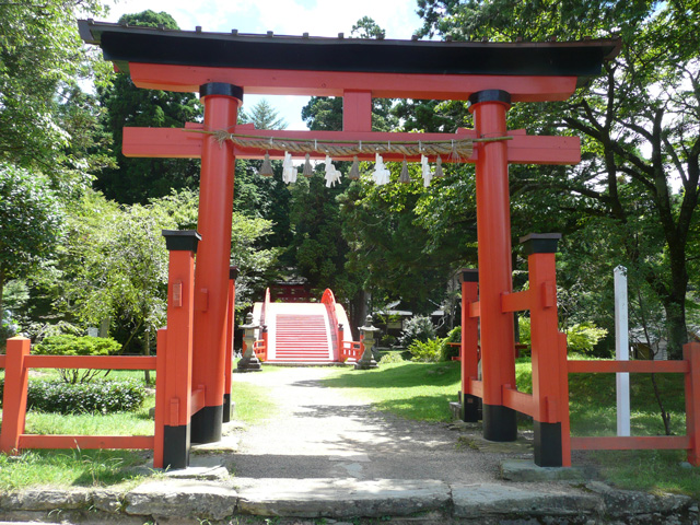 中鳥居