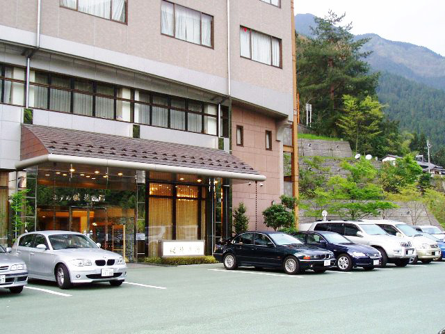 ホテル正面